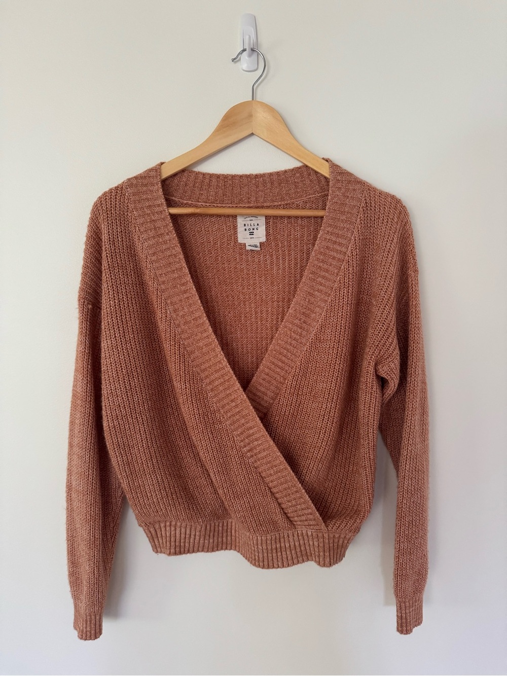 Billabong Wrap V-Neck Sweater in Dusty Peach/Brown